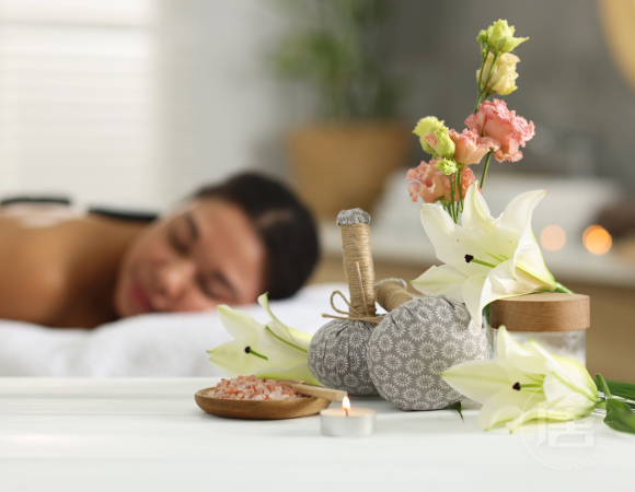 Relaxing Aroma Therapy 精油疗法